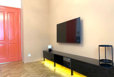 Apartament cu 2 camere semidecomandat, mobilat în Ultracentral