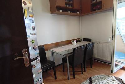 Apartament cu 3 camere decomandat în Central - 2