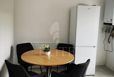 Apartament cu 2 camere decomandat în Central - 2