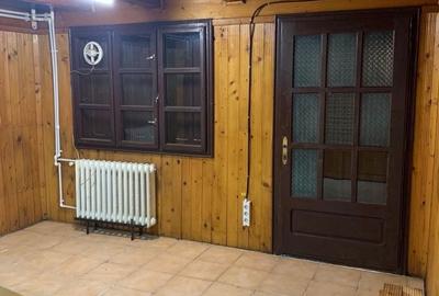 Casă cu 4 camere în Exterior Vest