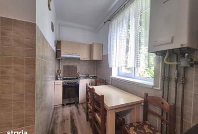 Apartament cu 2 camere decomandat în Tractorul - 2