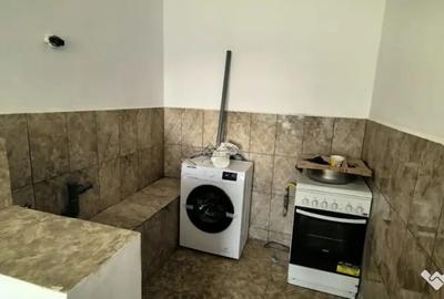 Casă cu 4 camere cu Teren 335 Mp în Central
