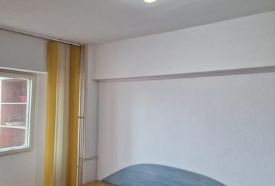 Garsonieră decomandată în Central - 12