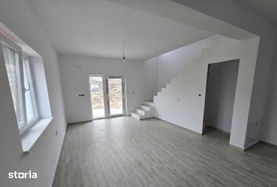 Casă cu 3 camere cu Teren 170 Mp în Mașloc - 1