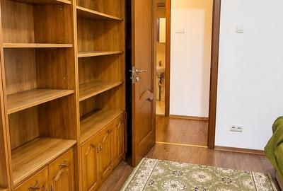 Apartament cu 3 camere decomandat în Tătărași