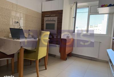 Apartament cu 3 camere decomandat în Dristor
