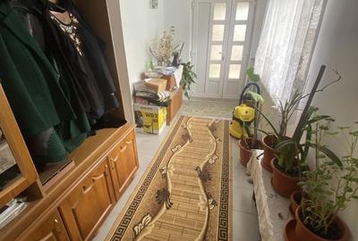 Casă cu 4 camere în Central - 2