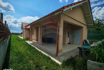 Casă cu 2 camere în Periferie