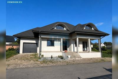 Casă cu 5 camere cu Teren 664 Mp în Sud-Vest