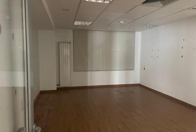 Birou, de 2,400 mp, în Otopeni - 17