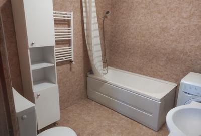 Apartament cu 3 camere decomandat în Fortuna
