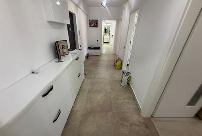 Apartament cu 3 camere decomandat, mobilat în Central - 10