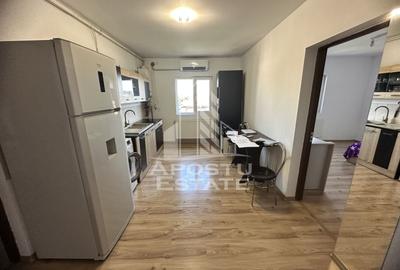 Apartament cu 3 camere decomandat, mobilat în Soarelui