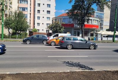 Apartament cu 2 camere semidecomandat în Vlahuță
