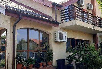 Casă cu 5 camere cu Canalizare în Corbeanca - 1