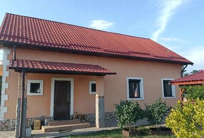 Casă cu 2 camere cu Teren 688 Mp în Central - 3