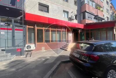 Spațiu comercial, de 120 mp, în Central
