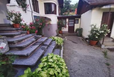 Casă cu 4 camere cu Teren 1300 Mp în Goranu