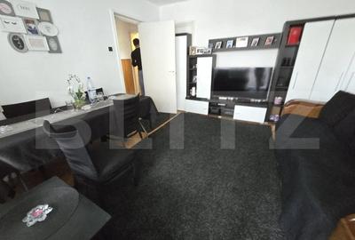 Apartament cu 3 camere decomandat în Tudor