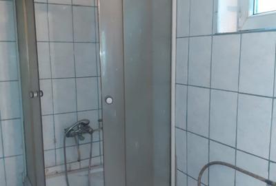 Casă cu 5 camere cu Teren 5165 Mp în Beștepe