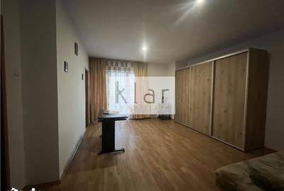 Garsonieră decomandată în Central - 5