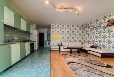 Apartament cu 3 camere semidecomandat în Calea Turzii