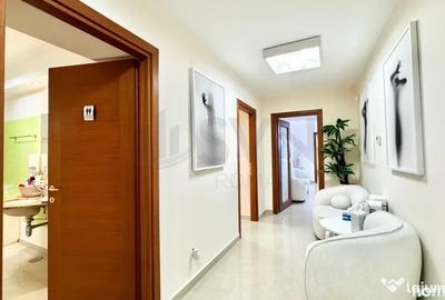 Apartament cu 5 camere semidecomandat în Capitale