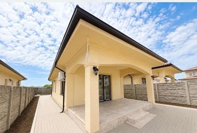 Casă cu Teren 370 Mp în Central