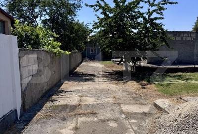 Casă cu 4 camere cu Teren 1000 Mp în Păulești