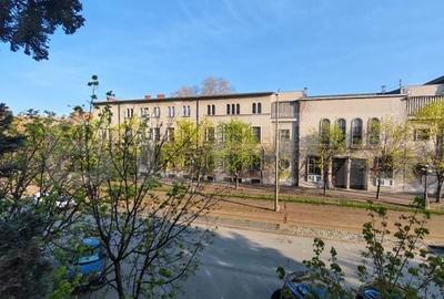 Apartament cu 5 camere în Iosefin