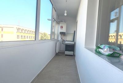 Apartament cu 3 camere decomandat în Găvana
