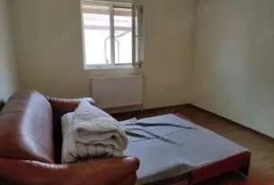 Casă cu Teren 299 Mp în Central - 3