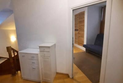 Casă cu Teren 100 Mp în Schei