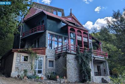 Casă cu 10 camere cu Teren 1857 Mp în Lepșa