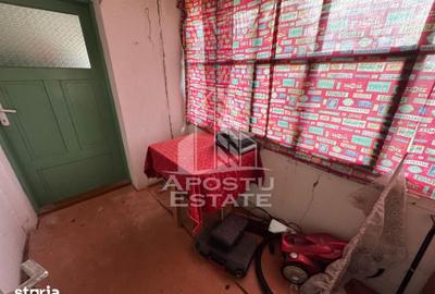 Casă cu Teren 1439 Mp în Central