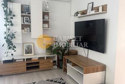 Apartament cu 3 camere semidecomandat, mobilat în Copou
