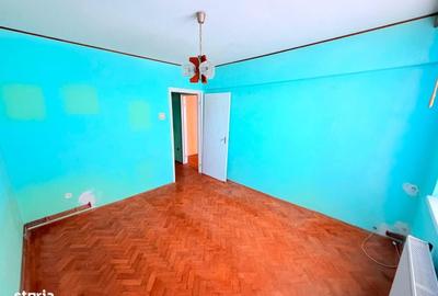 Apartament cu 2 camere decomandat în Piața Unirii