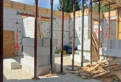 Casă cu Teren 650 Mp în Dobreni