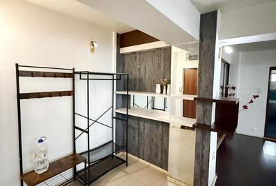 Apartament cu 3 camere în Mazepa 1