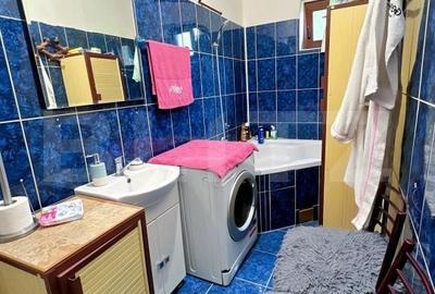 Apartament cu 3 camere în Schei