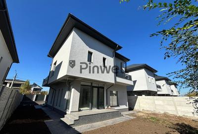 Casă cu 5 camere cu Canalizare în Tunari