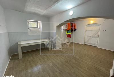 Apartament cu 4 camere în Central