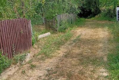 Teren de 1456 mp, în Stâlpeni