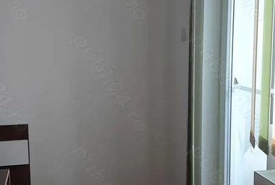 Apartament cu 2 camere semidecomandat în Girocului