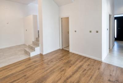 Duplex cu 5 camere cu Canalizare în Tunari