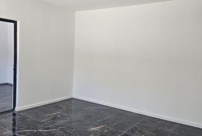 Casă cu 3 camere cu Canalizare în Brătianu - 2