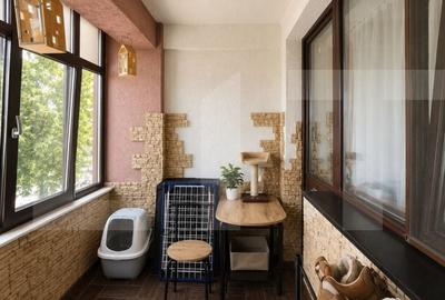 Apartament cu 3 camere decomandat în Central