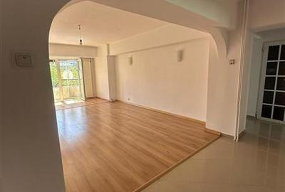Apartament cu 4 camere decomandat în Unirii - 4