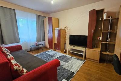 Garsonieră decomandată în Zamfirescu