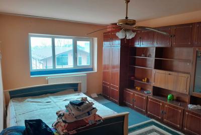 Apartament cu 2 camere decomandat în Central - 9